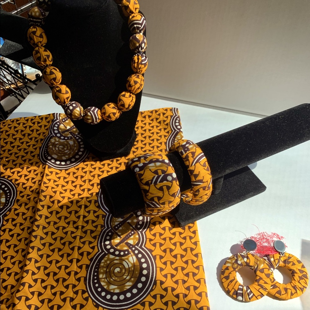5 piece African American fabric head wrap and jewelry set